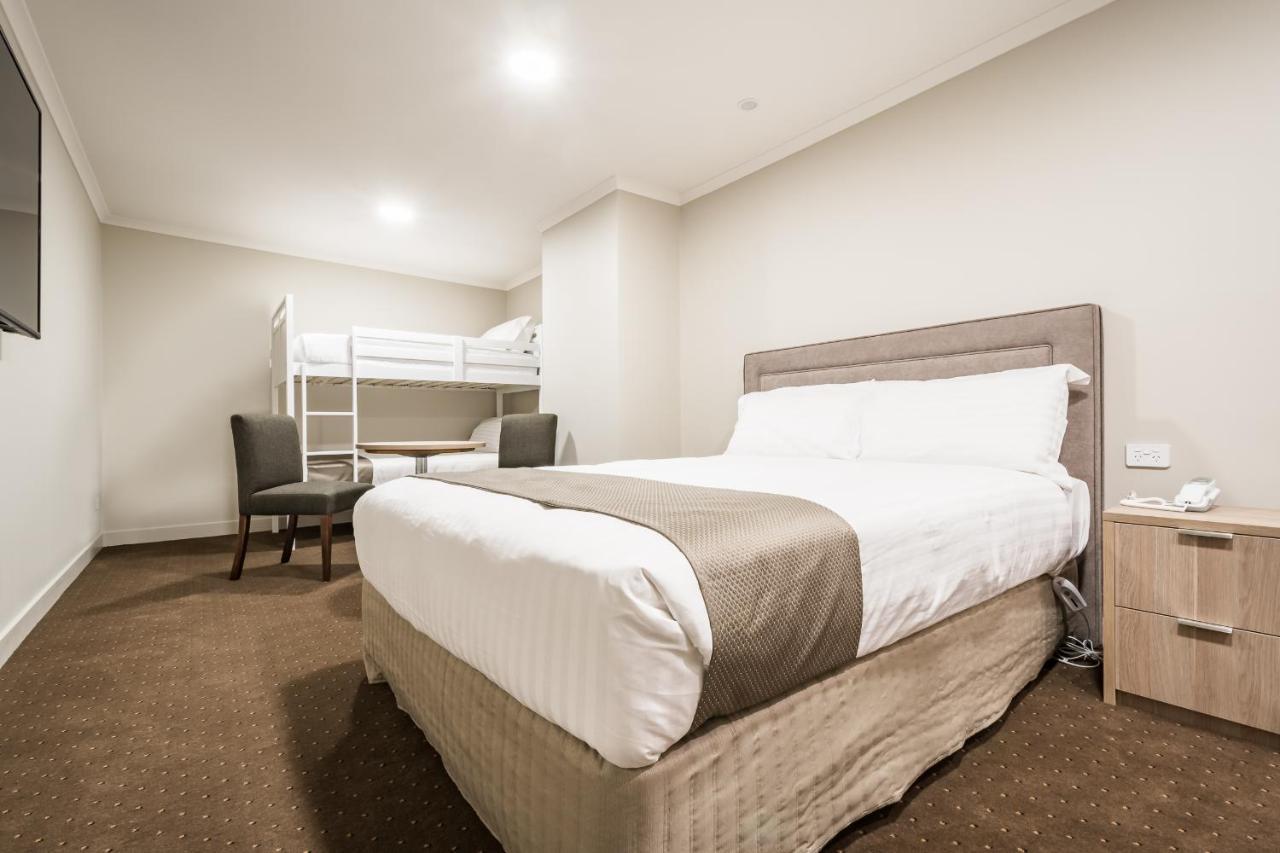 The Lighthouse Hotel Ulverstone Buitenkant foto